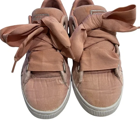 Puma Basket Heart Hyper Embroidery women's shoes size 7 - Picture 4 of 13